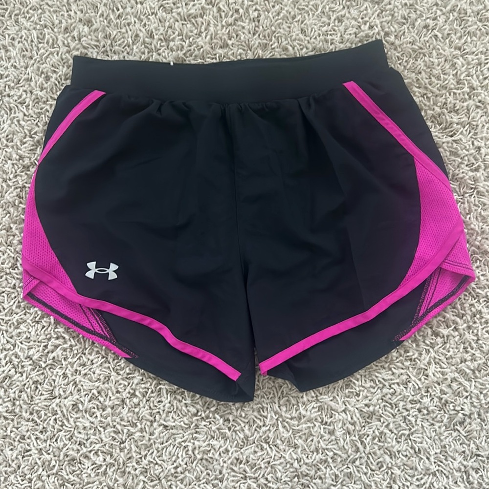 Under Armour Women’s XS Black and Magenta Shorts